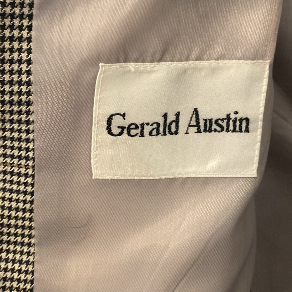 Gerald Austin blazer. 46 long. Excellent condition - Picture 2 of 3